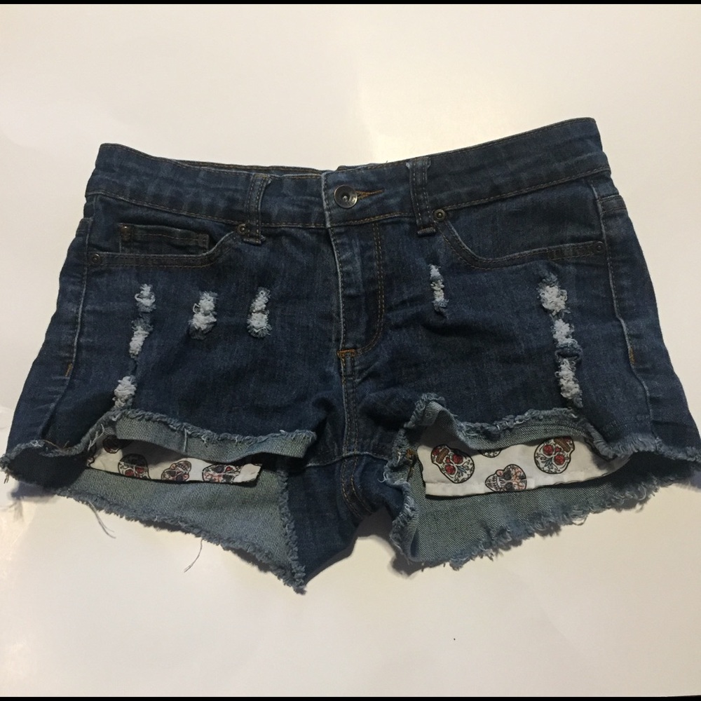 Lovesick denim shorts, colorful skull pockets. 5